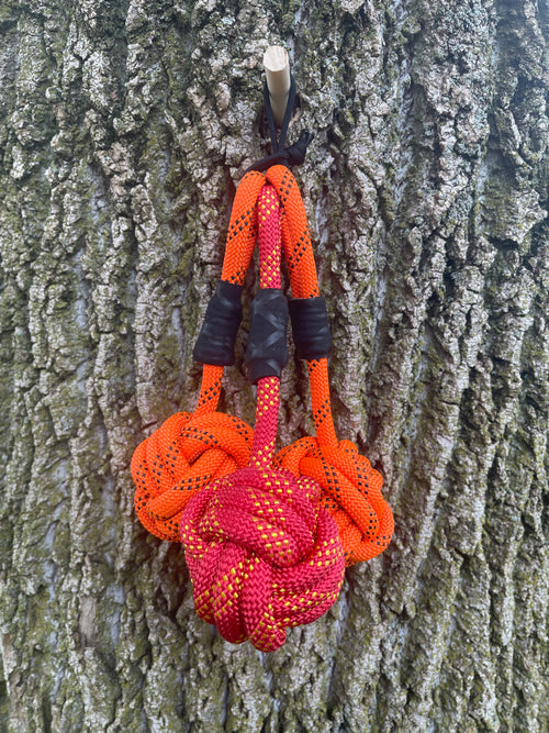 Earnie's Knot - Existing Leash Monkey Fist Knot