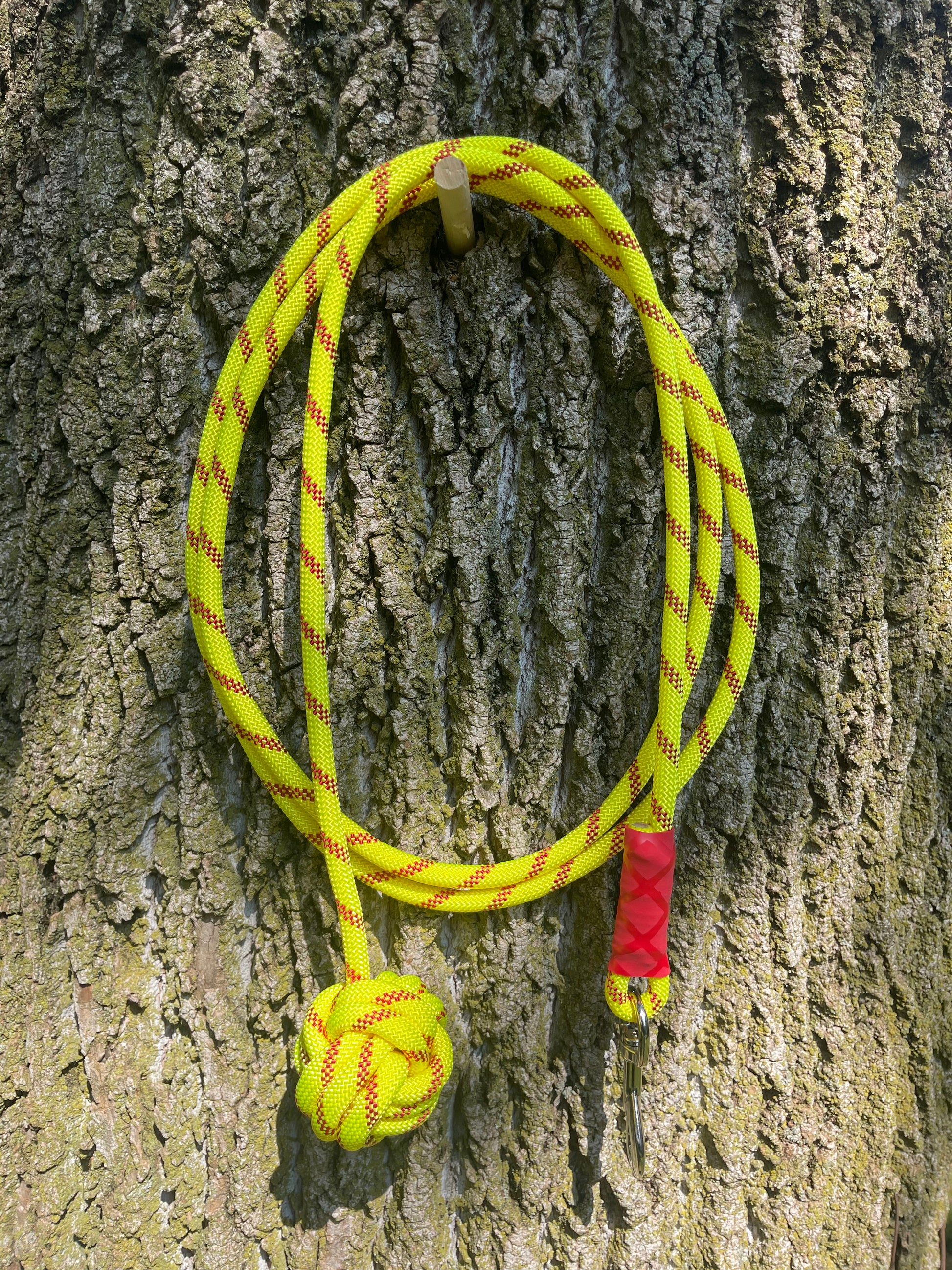 Arya 1 - 8' Leash/ Monkey Fist Knot User End/ Heavy Duty Swivel Clasp