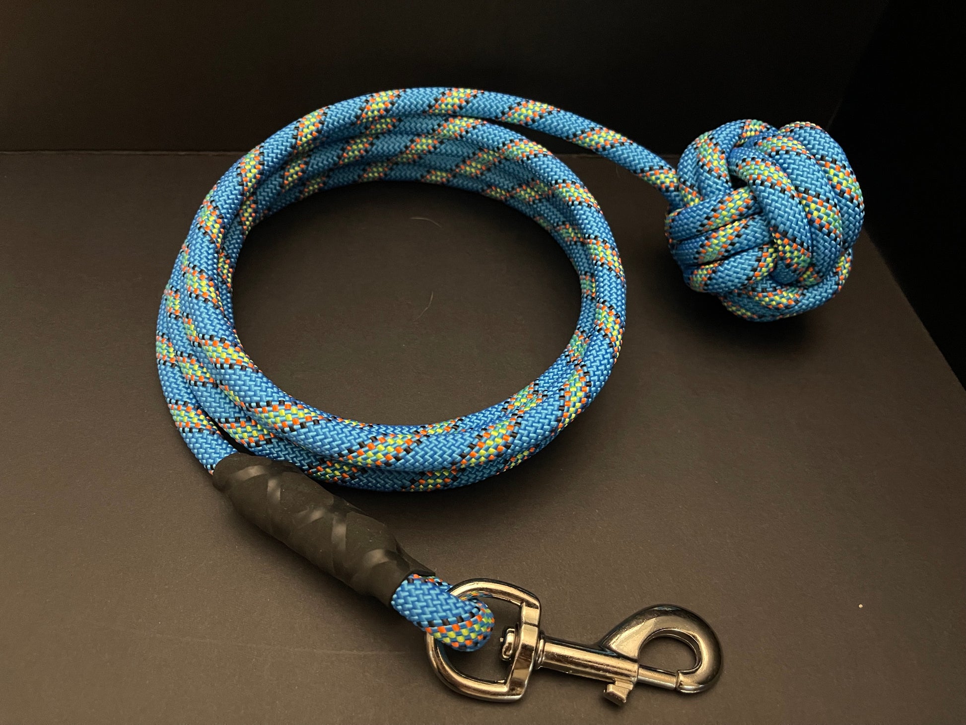 Arya 1 - 8' Leash/ Monkey Fist Knot User End/ Heavy Duty Swivel Clasp