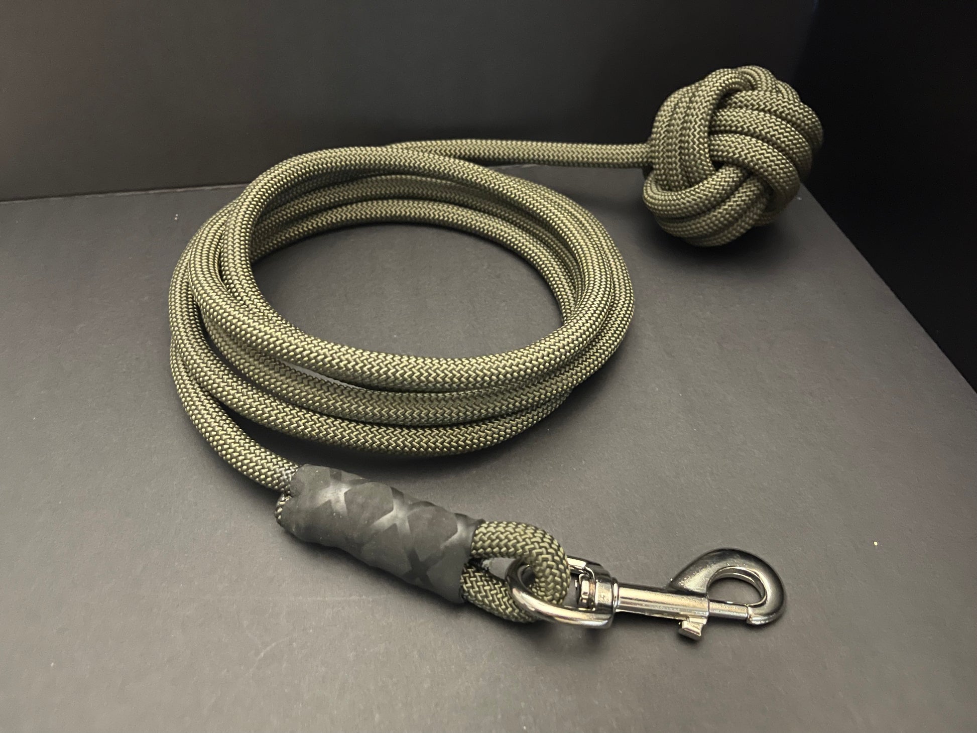 Arya 1 - 8' Leash/ Monkey Fist Knot User End/ Heavy Duty Swivel Clasp