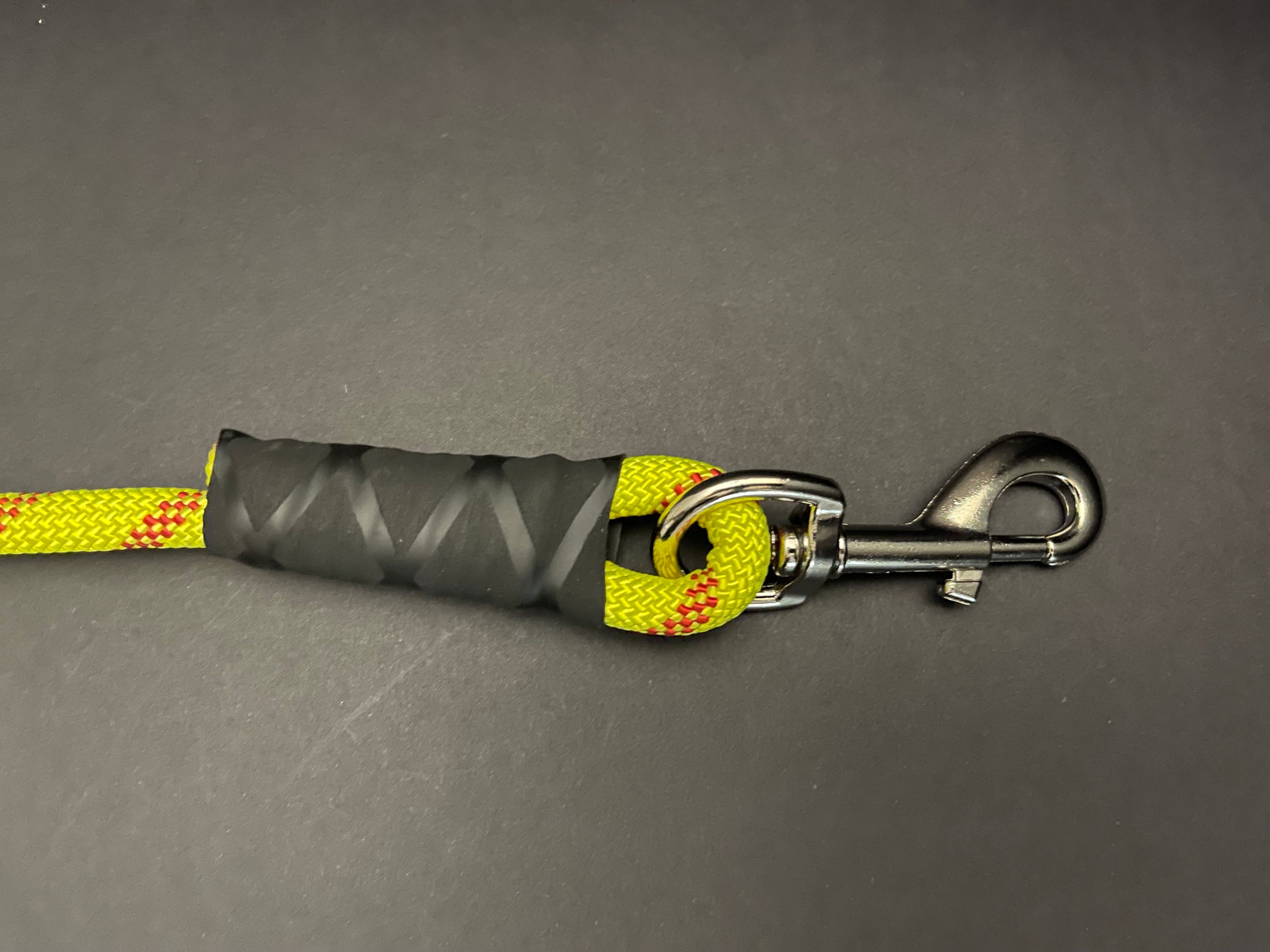 Arya 1 - 8' Leash/ Monkey Fist Knot User End/ Heavy Duty Swivel Clasp