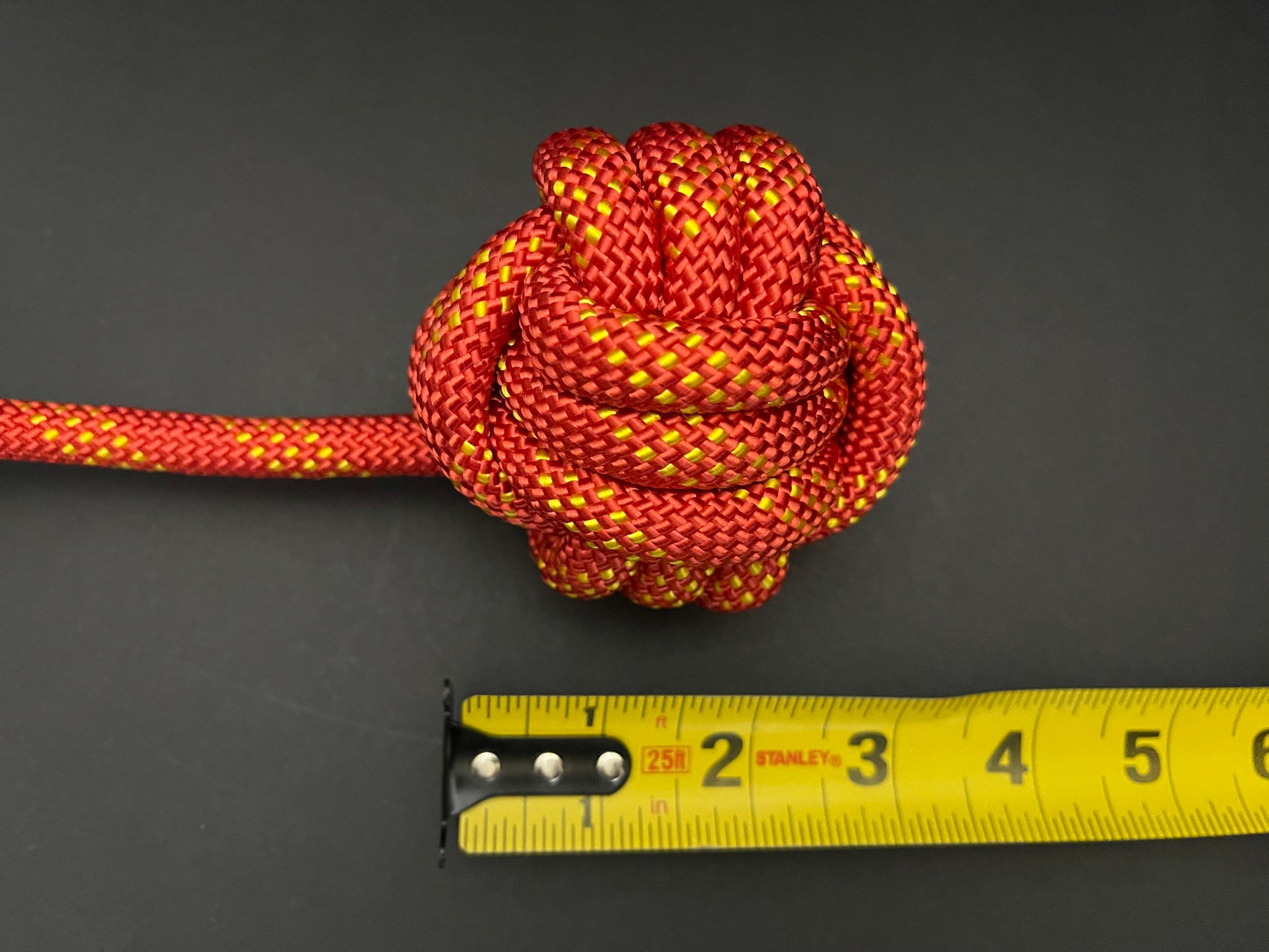 Arya 3K- 8' Leash/ Monkey Fist Knot User End/ Scaffold Midline Knot/ Twist Lock Swivel Carabiner